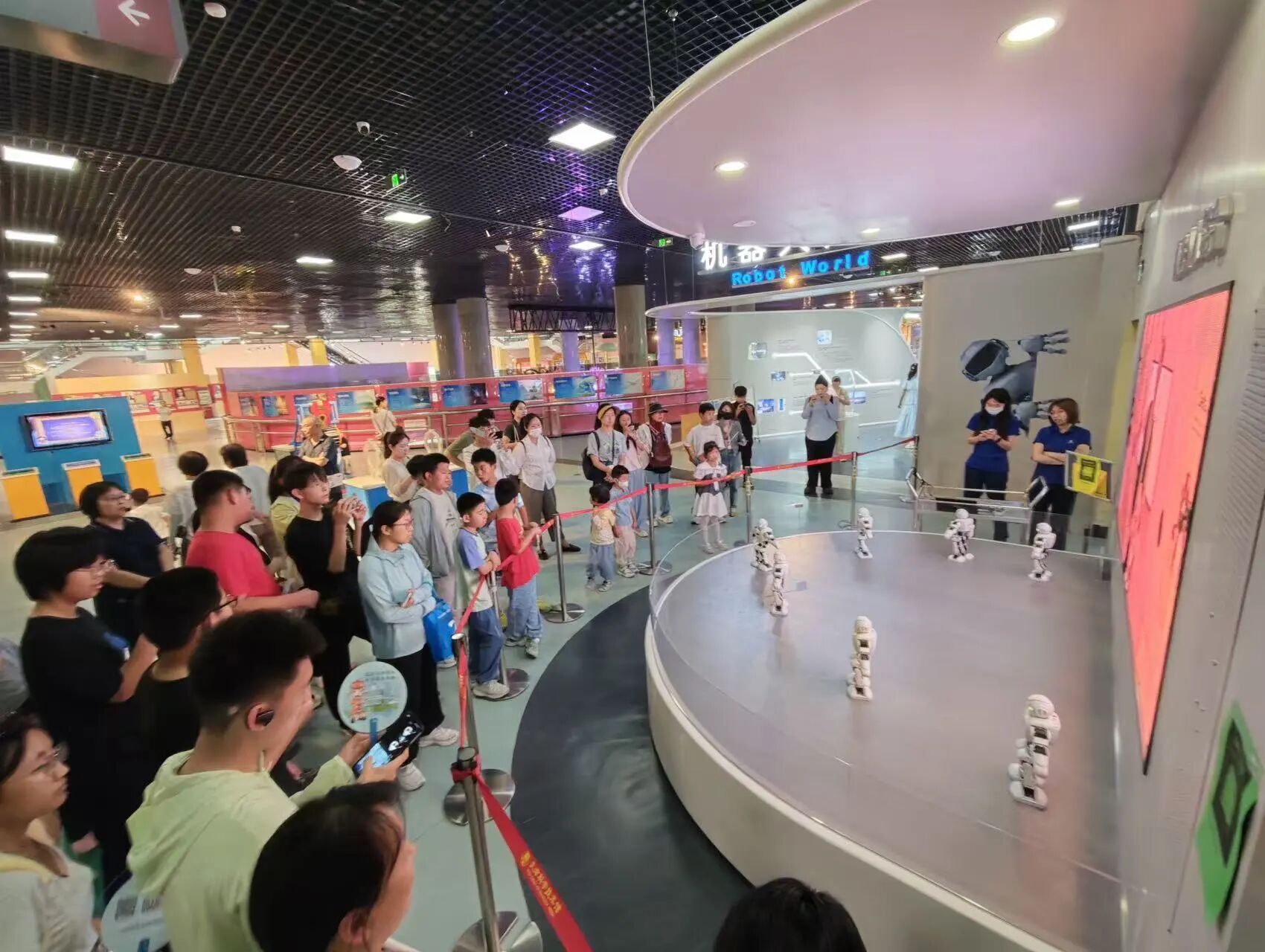 adb6fa26484a182a05ca695005a658d4.jpg